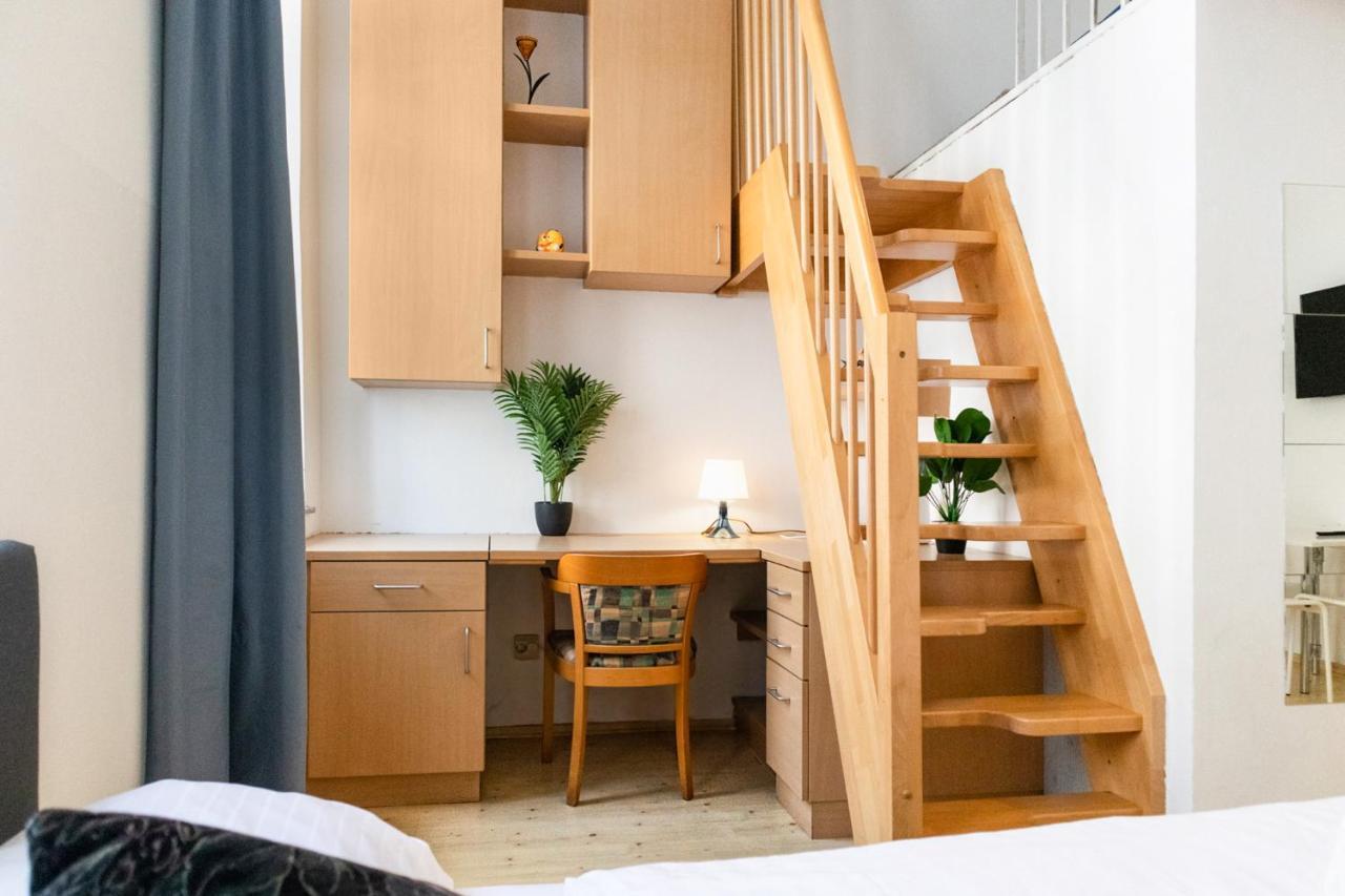 Attractive Apartment Near Wiener Stadthalle Buitenkant foto
